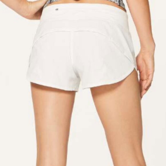 Lululemon Speed Up Shorts 2.5" White (First Release) Size 8 - Picture 2 of 8
